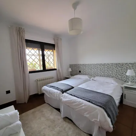 El Chaparral Holiday home Candeleda